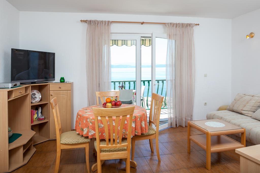 Apartments Waterfront Ivan Podgora Quarto foto